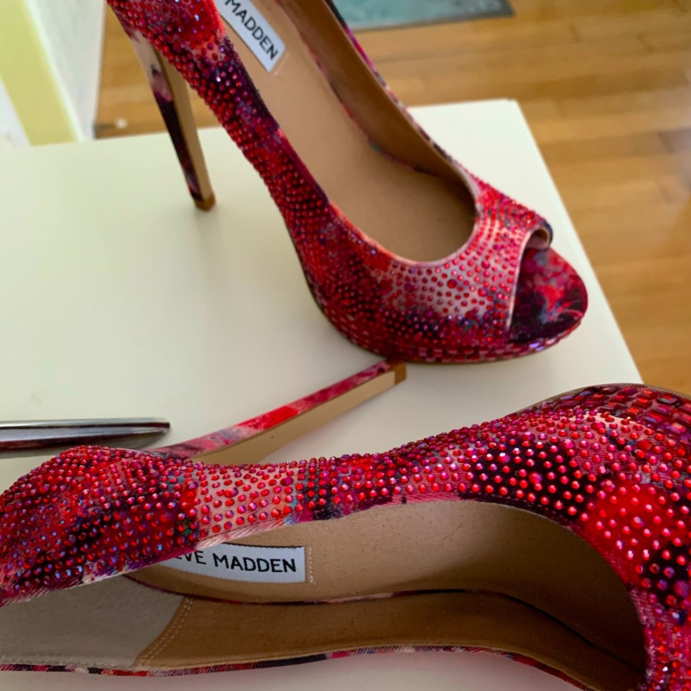 Steven Madden Heels-👠😍 (never been worn)
